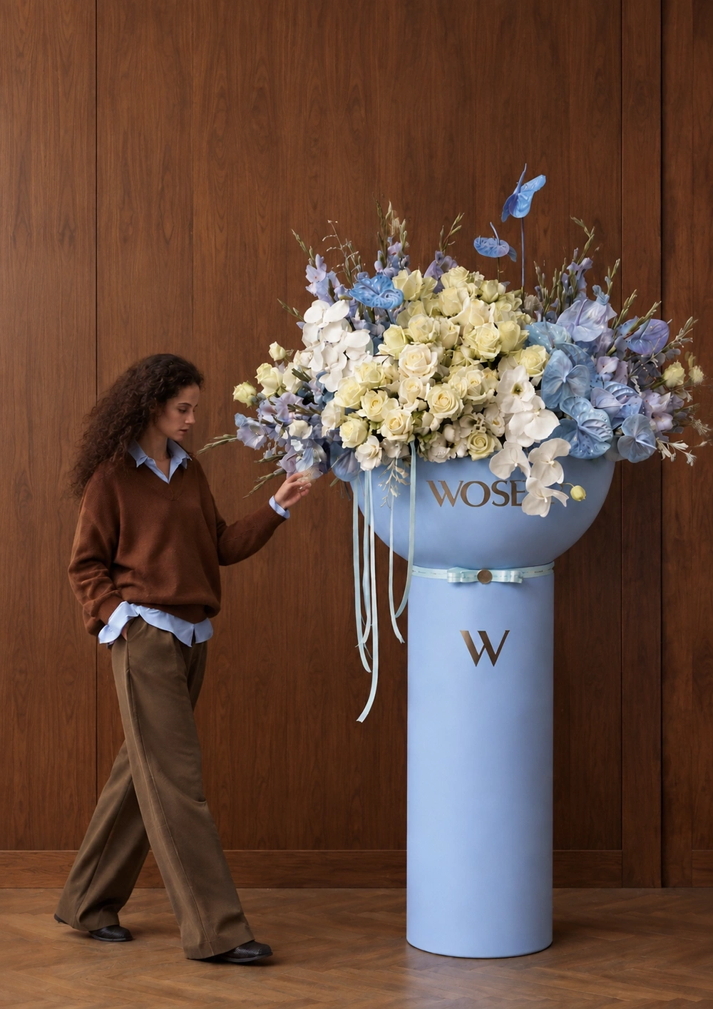 luxury_blue_floral_installation